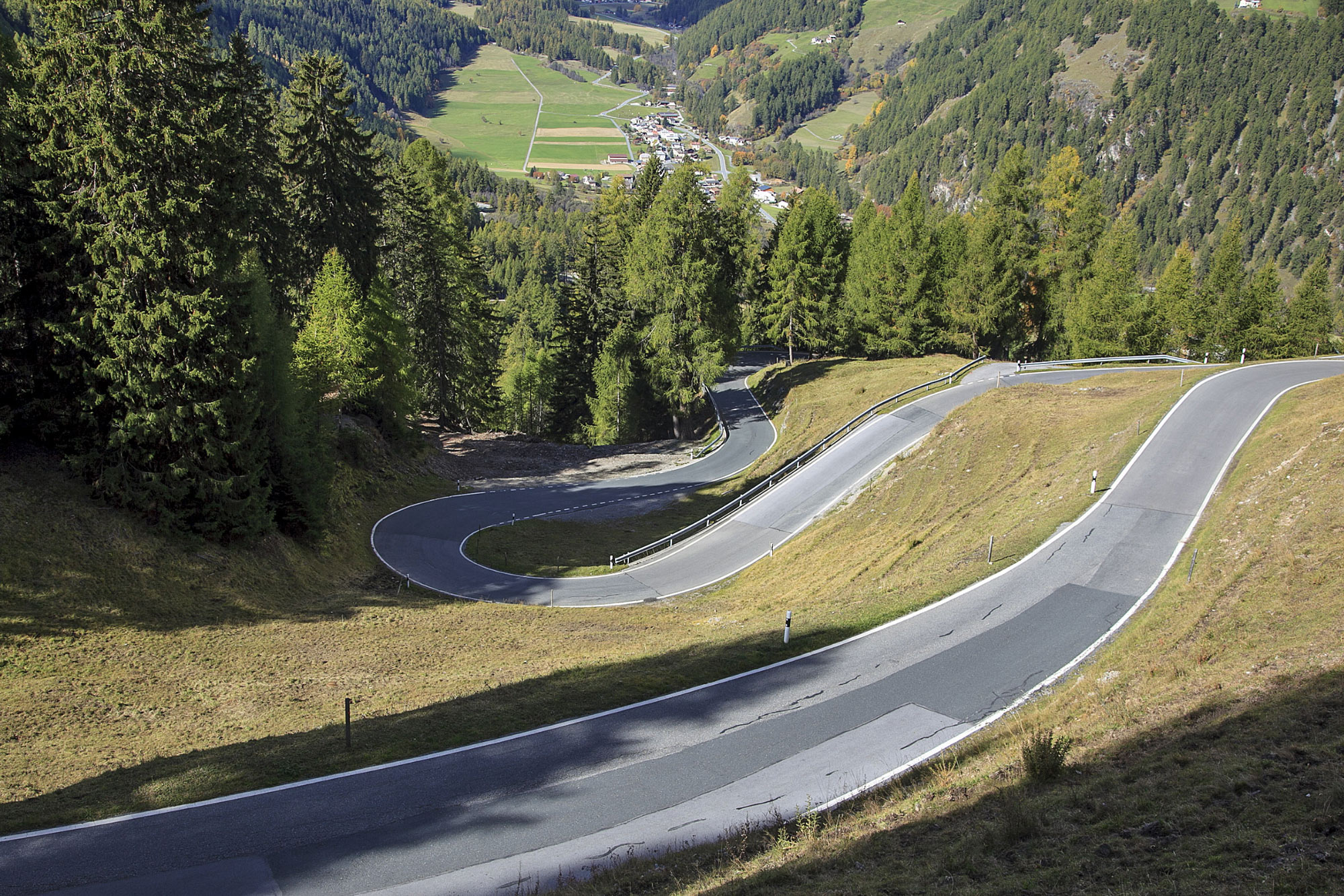 Stelvio Pass, Mustair